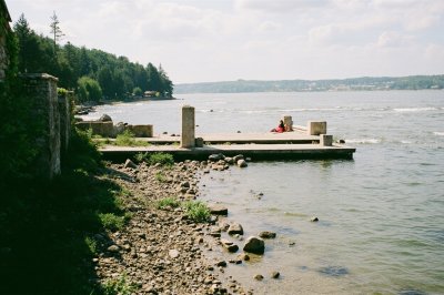 AI-generated travel thumbnail for Nesles-la-Montagne