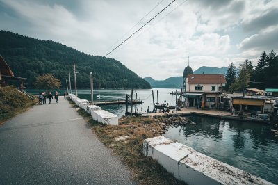 AI-generated travel thumbnail for Neue Heimat