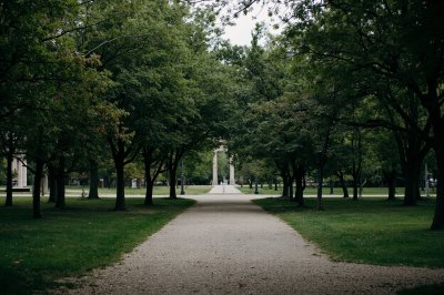 AI-generated travel thumbnail for New York Mills