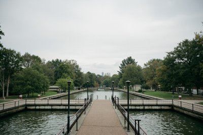 AI-generated travel thumbnail for Newark