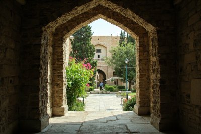 AI-generated travel thumbnail for Neyshabur