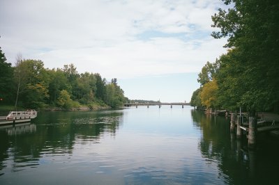 AI-generated travel thumbnail for Niagara Falls