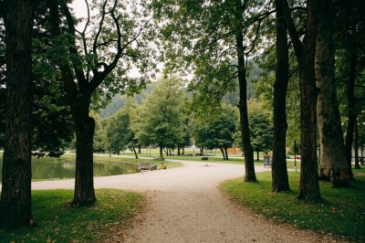 AI-generated travel thumbnail for Niederndorf