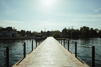 AI-generated travel thumbnail for Nilüfer