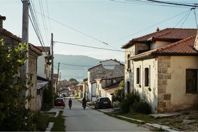 AI-generated travel thumbnail for Niš