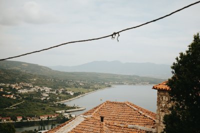 AI-generated travel thumbnail for Nomós Aitolías kai Akarnanías