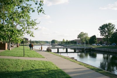 AI-generated travel thumbnail for North Mankato