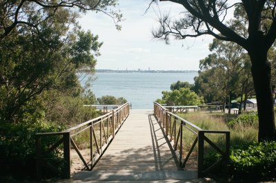 AI-generated travel thumbnail for Northbridge