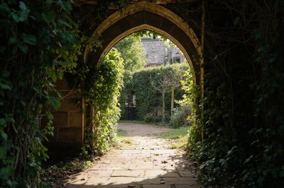 AI-generated travel thumbnail for Nottinghamshire