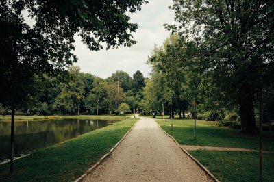 AI-generated travel thumbnail for Novate Mezzola
