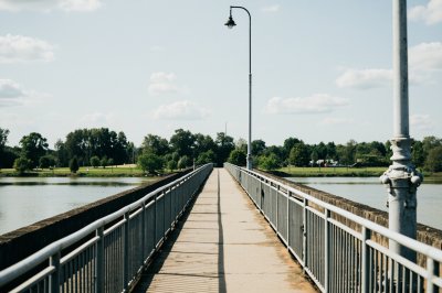 AI-generated travel thumbnail for Novovorontsovka