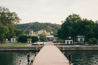 AI-generated travel thumbnail for Nueva Italia de Ruiz