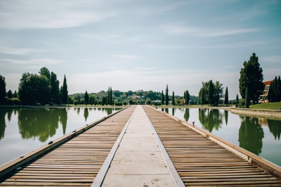 AI-generated travel thumbnail for Nules