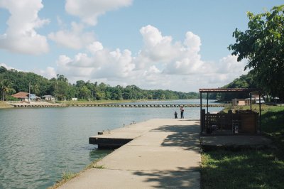 AI-generated travel thumbnail for Nunungan