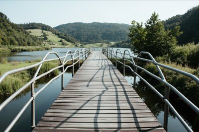 AI-generated travel thumbnail for Obersiebenbrunn