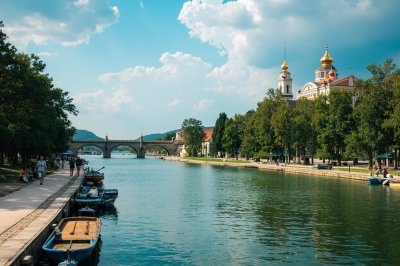 AI-generated travel thumbnail for Obshtina Pernik