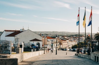 AI-generated travel thumbnail for Oeiras