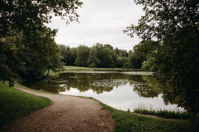 AI-generated travel thumbnail for Offemont