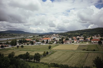 AI-generated travel thumbnail for Okres Nitra