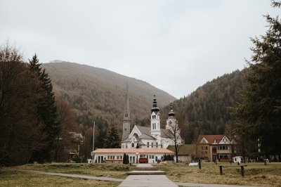 AI-generated travel thumbnail for Okres Poprad