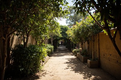 AI-generated travel thumbnail for Ondangwa
