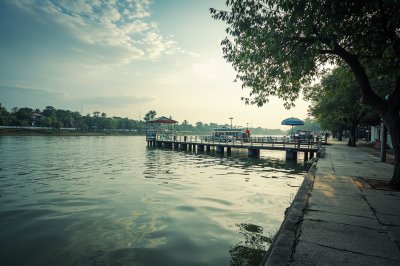 AI-generated travel thumbnail for Đống Đa