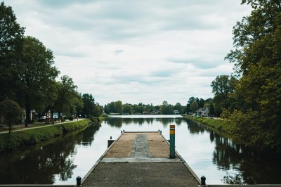 AI-generated travel thumbnail for Ophemert