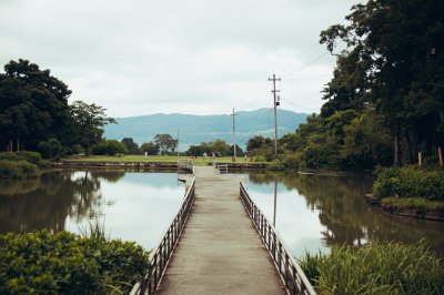 AI-generated travel thumbnail for Oreamuno