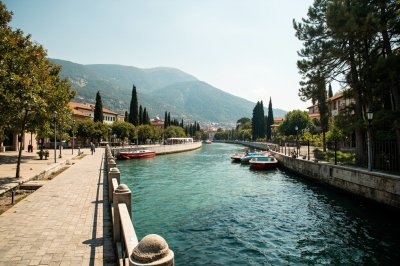 AI-generated travel thumbnail for Orino