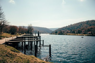 AI-generated travel thumbnail for Otok