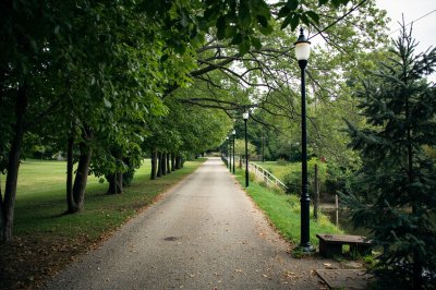 AI-generated travel thumbnail for Oxford
