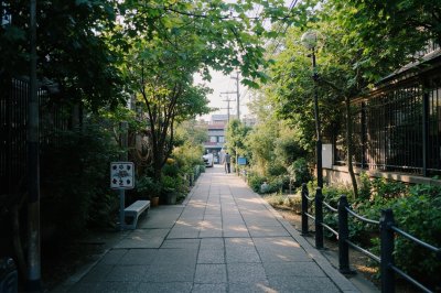 AI-generated travel thumbnail for Oyabe
