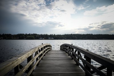 AI-generated travel thumbnail for Ozëry