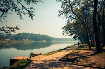 AI-generated travel thumbnail for Pachmarhi