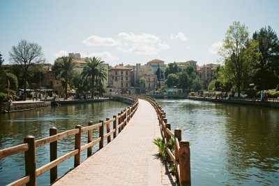AI-generated travel thumbnail for Paiporta
