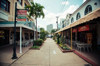 AI-generated travel thumbnail for Paloma Creek South