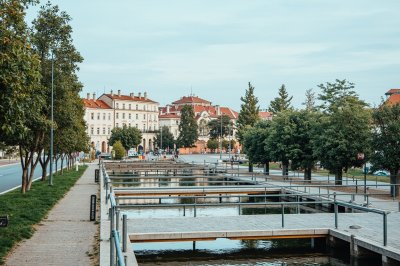 AI-generated travel thumbnail for Paraćin