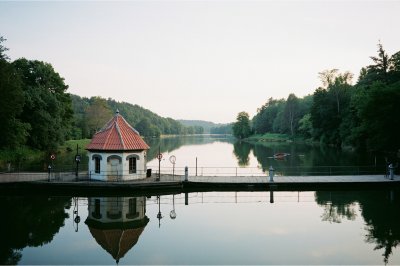 AI-generated travel thumbnail for Pârâu Crucii