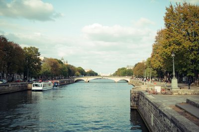 AI-generated travel thumbnail for Paris