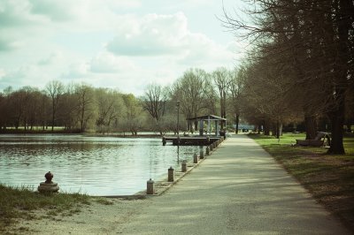 AI-generated travel thumbnail for Paroy-sur-Saulx