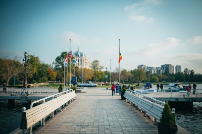 AI-generated travel thumbnail for Parutyne