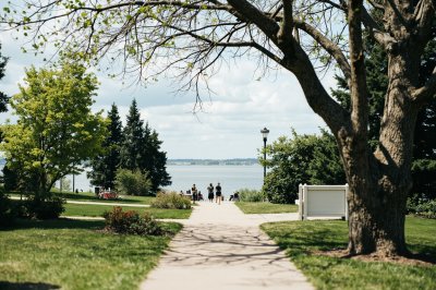 AI-generated travel thumbnail for Pearl Beach