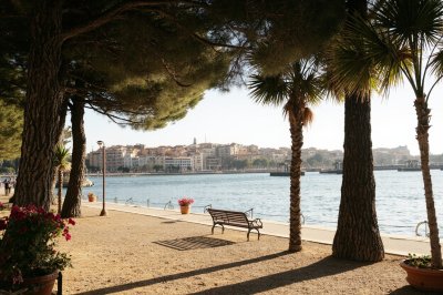 AI-generated travel thumbnail for Perpignan