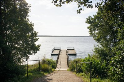 AI-generated travel thumbnail for Pevensey
