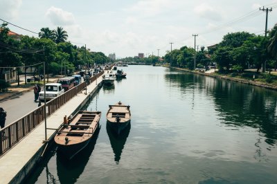 AI-generated travel thumbnail for Phra Pradaeng