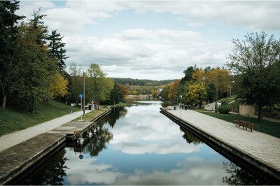 AI-generated travel thumbnail for Pierzchnica