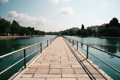 AI-generated travel thumbnail for Pikérmi