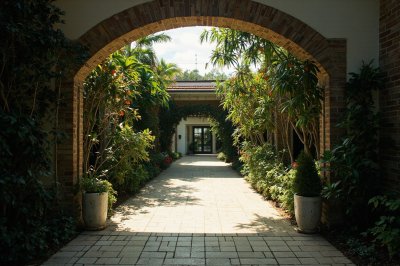 AI-generated travel thumbnail for Plantation