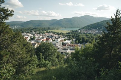 AI-generated travel thumbnail for Politischer Bezirk Murtal