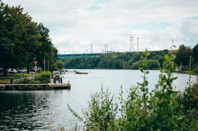 AI-generated travel thumbnail for Pont Rouge